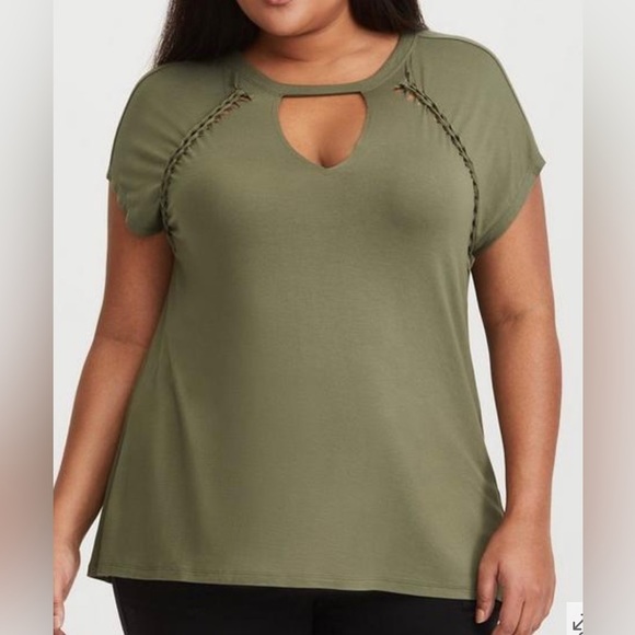 Euc Torrid Super Soft Knits Braided Cut Out Short Sleeve Tee. - Picture 1 of 7